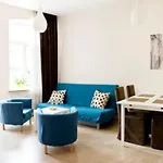 Bright Apartment In Old Town By Urban Rent